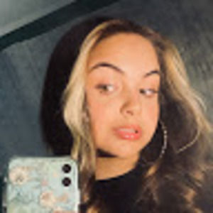 Meet your Posher, Mia